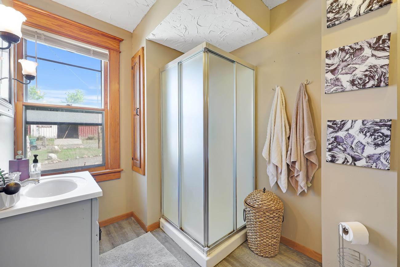 3/4 main level bathroom