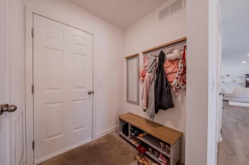 6254 Highland Hills Lane S, Cottage Grove, MN 55016