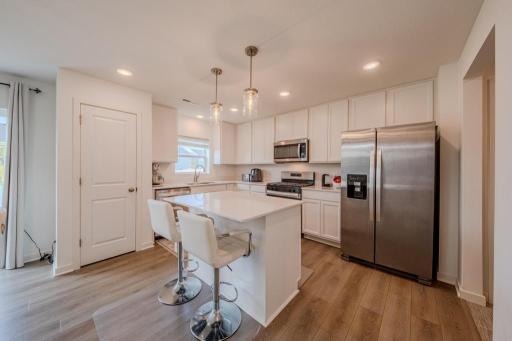 6254 Highland Hills Lane S, Cottage Grove, MN 55016