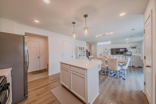 6254 Highland Hills Lane S, Cottage Grove, MN 55016