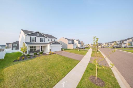 6254 Highland Hills Lane S, Cottage Grove, MN 55016
