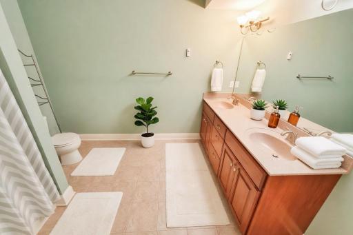 304 basement bathroom.jpg