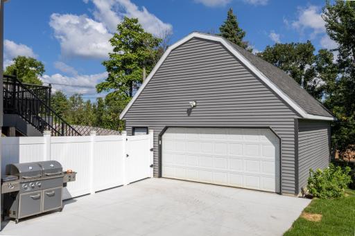 4025 7th Place NW, Rochester, MN 55901