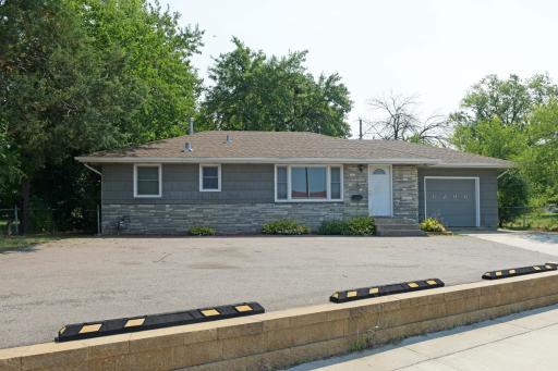 6206 Brooklyn Boulevard, Brooklyn Center, MN 55429