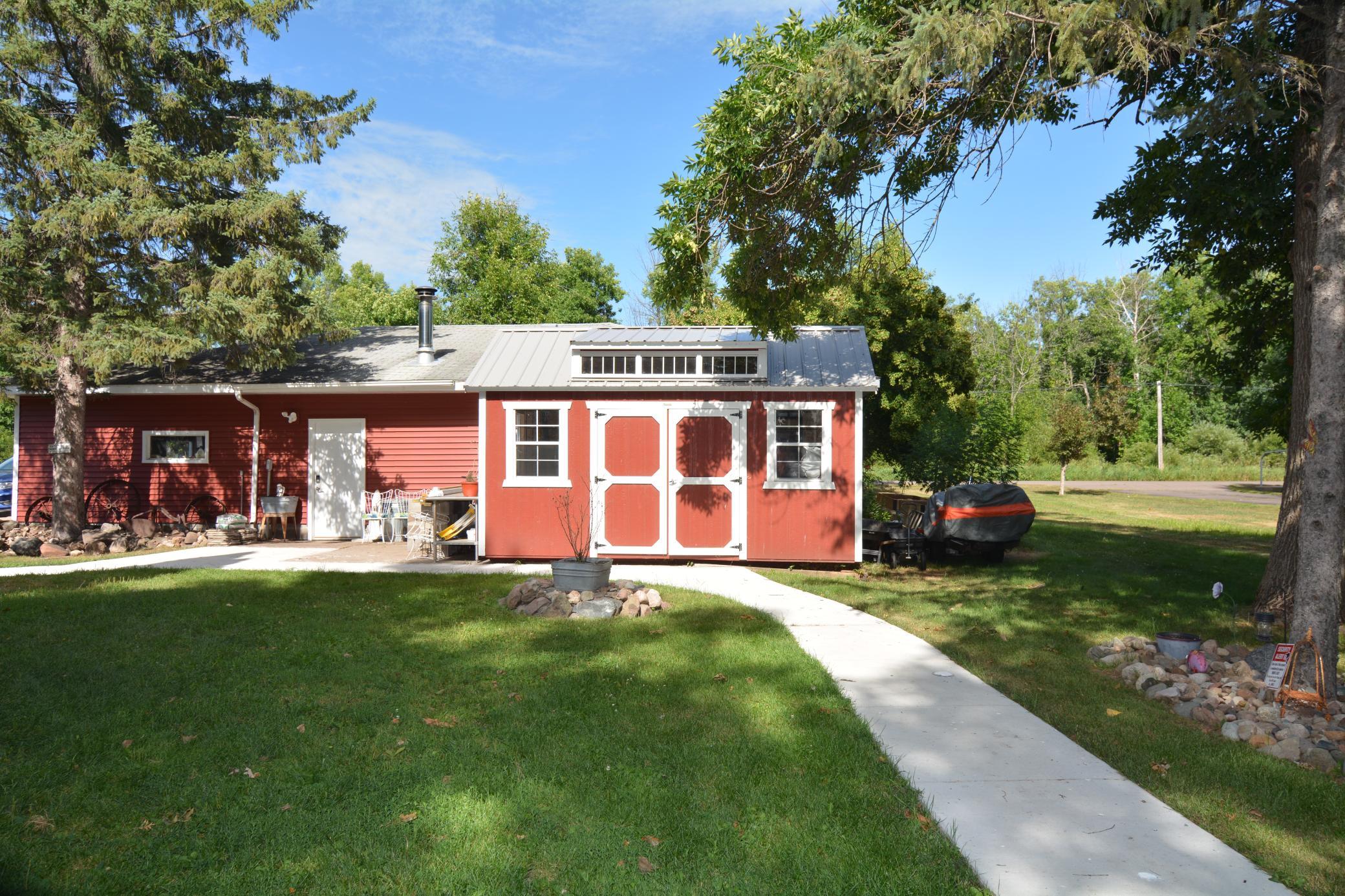 red shed