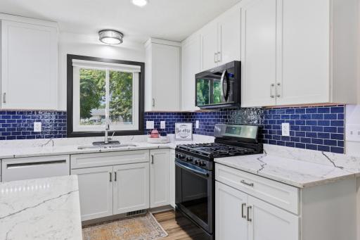 636 Shady Creek Circle, Winsted, MN 55395
