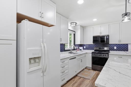 636 Shady Creek Circle, Winsted, MN 55395