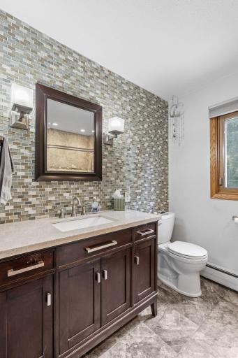 59-web-or-mls-11100 Schoolcraft Rd-59.jpg