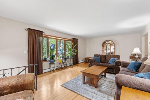 31-web-or-mls-11100 Schoolcraft Rd-31.jpg
