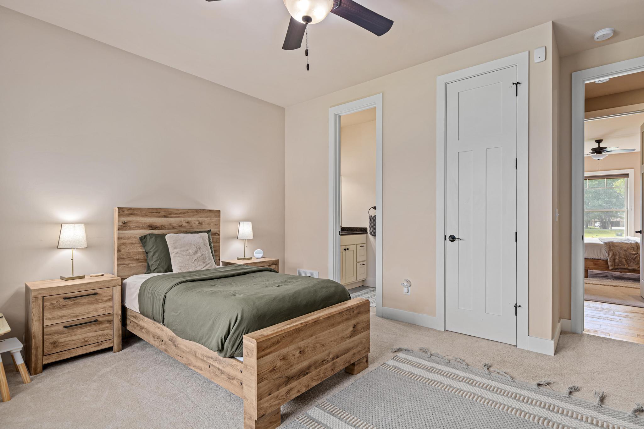 14549 Furman Street NE-32.jpg