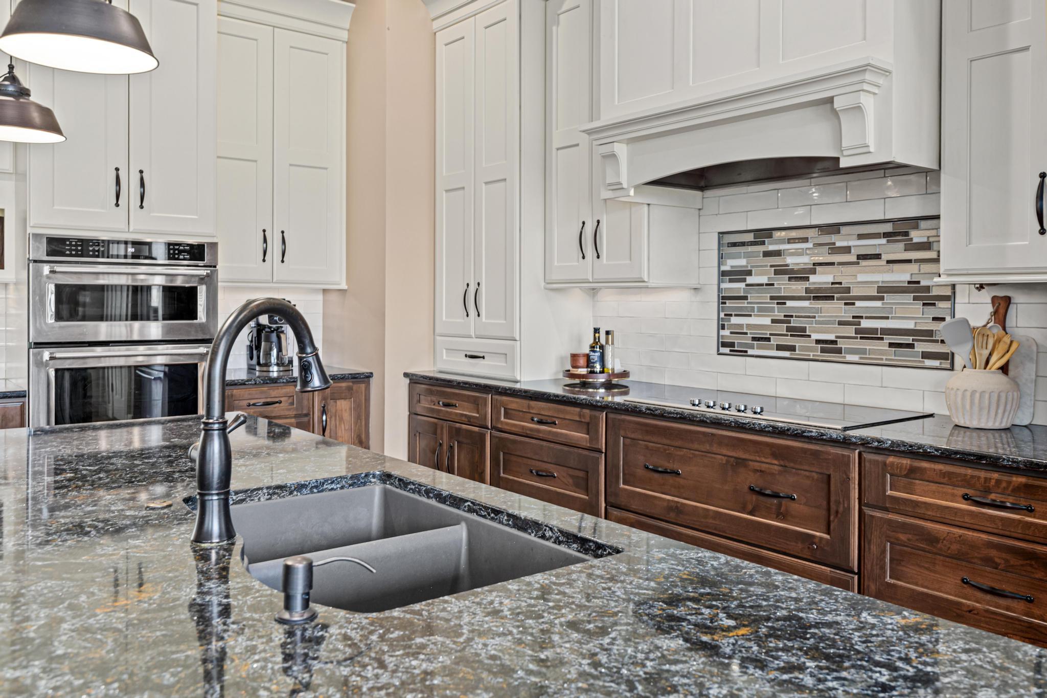 14549 Furman Street NE-16.jpg