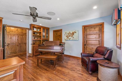 4941 Island View Drive, Mound, MN 55364