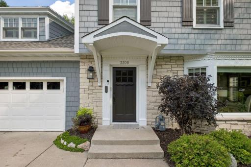 3308 W 55th Street, Edina, MN 55410