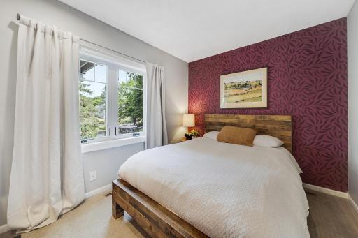 Fifth bedroom