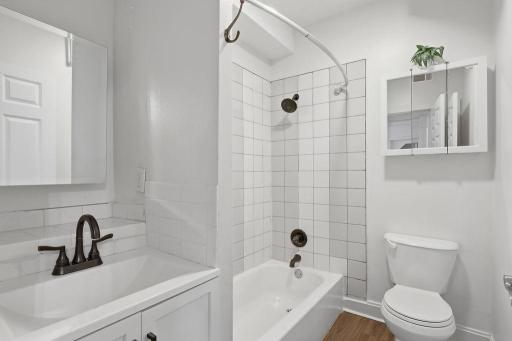1135 Washington Street NE, Minneapolis, MN 55413