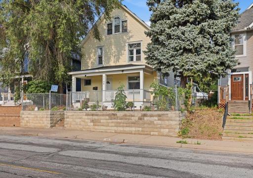 1135 Washington Street NE, Minneapolis, MN 55413