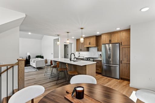 Dining to Kitchen