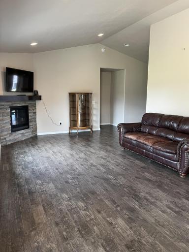 1966 Middle Creek Road, Detroit Lakes, MN 56501