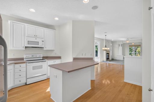 8808 Preserve Trail, Savage, MN 55378