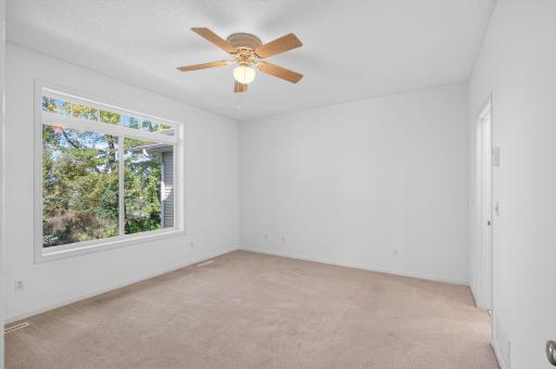 8808 Preserve Trail, Savage, MN 55378