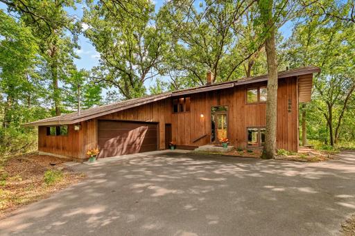 1200 Hallam Avenue N, Mahtomedi, MN 55115