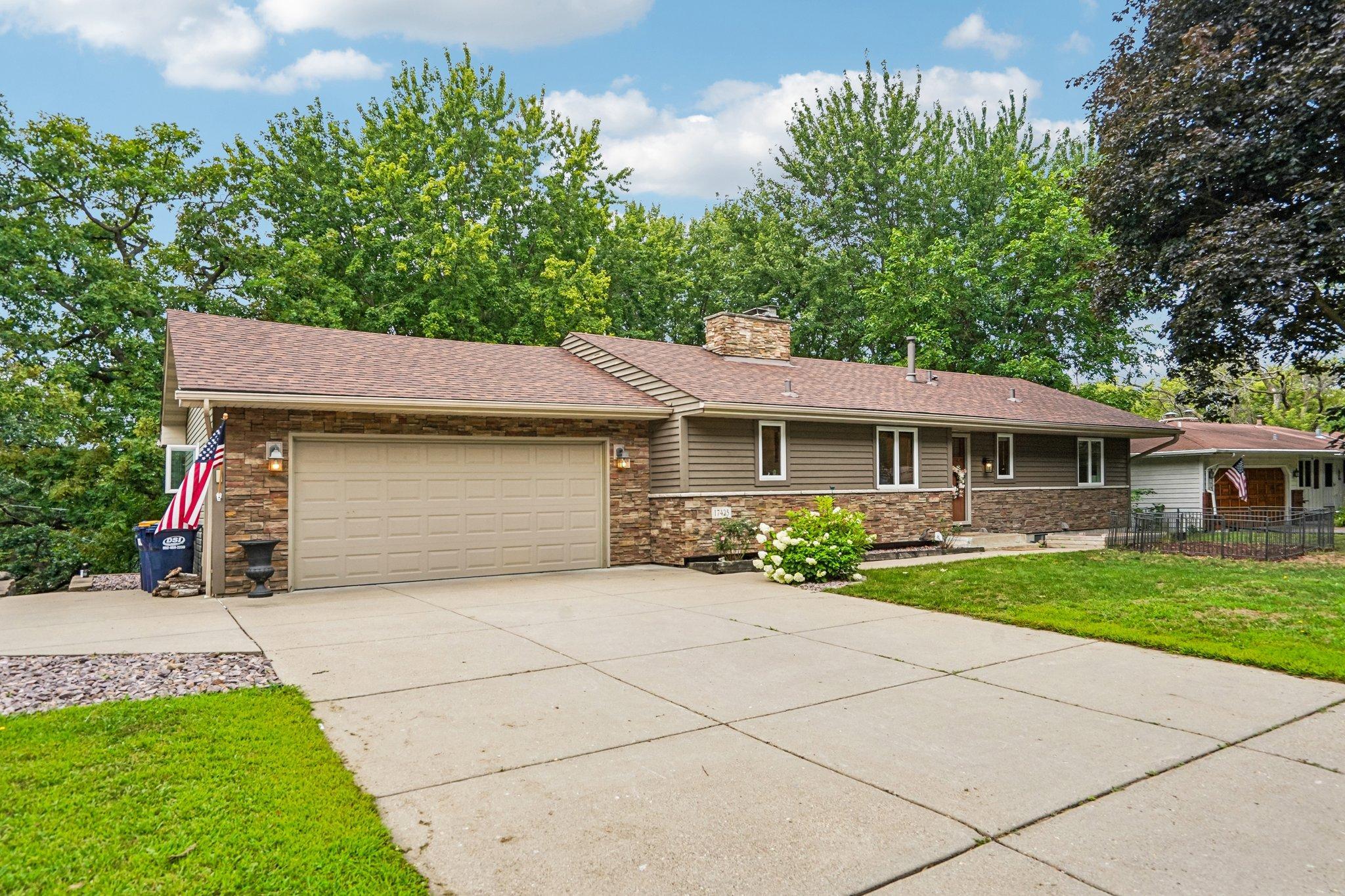 Oversized Double Garage and concrete driveway is in great shape!