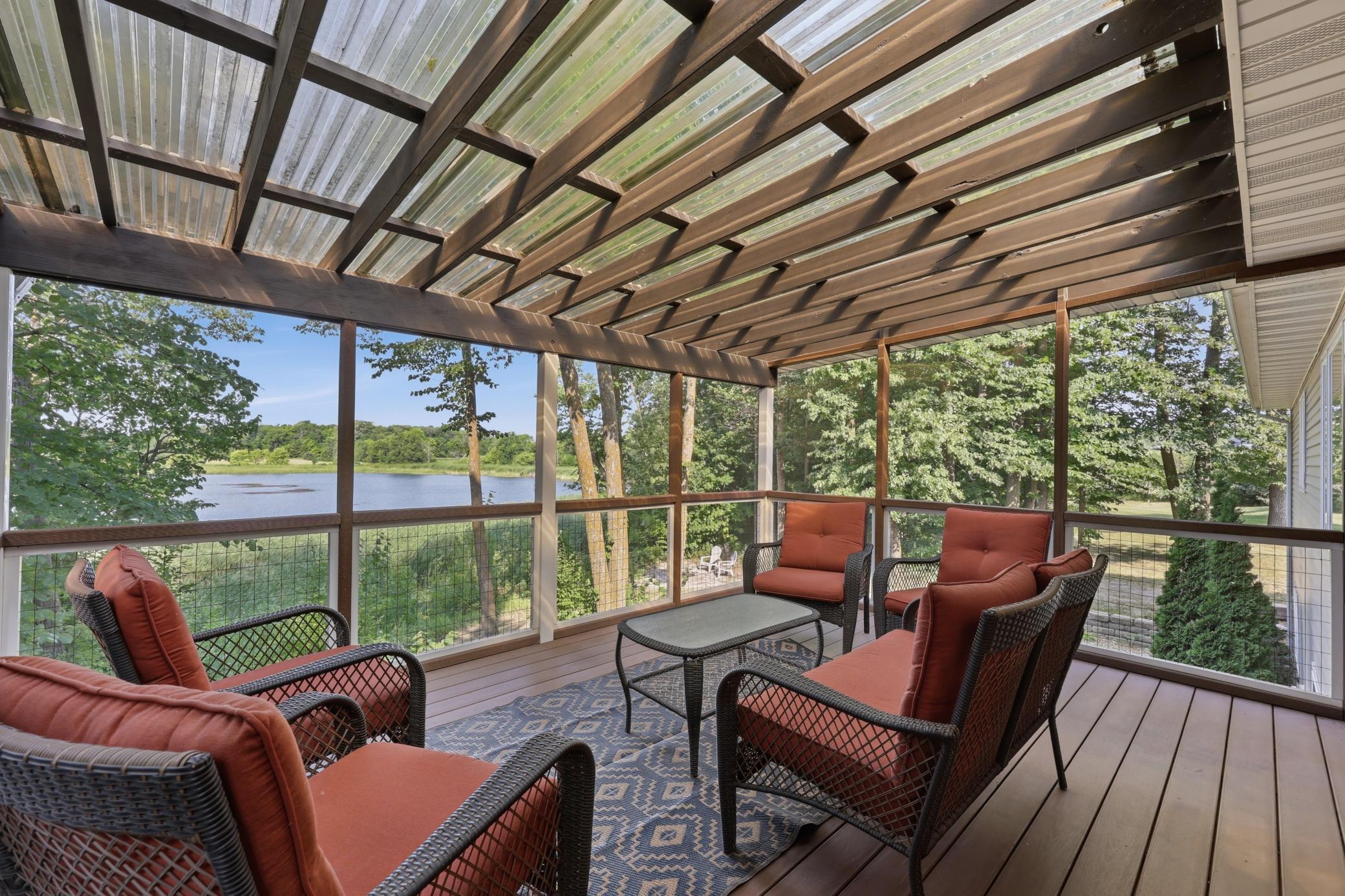 Amazing Screen Porch