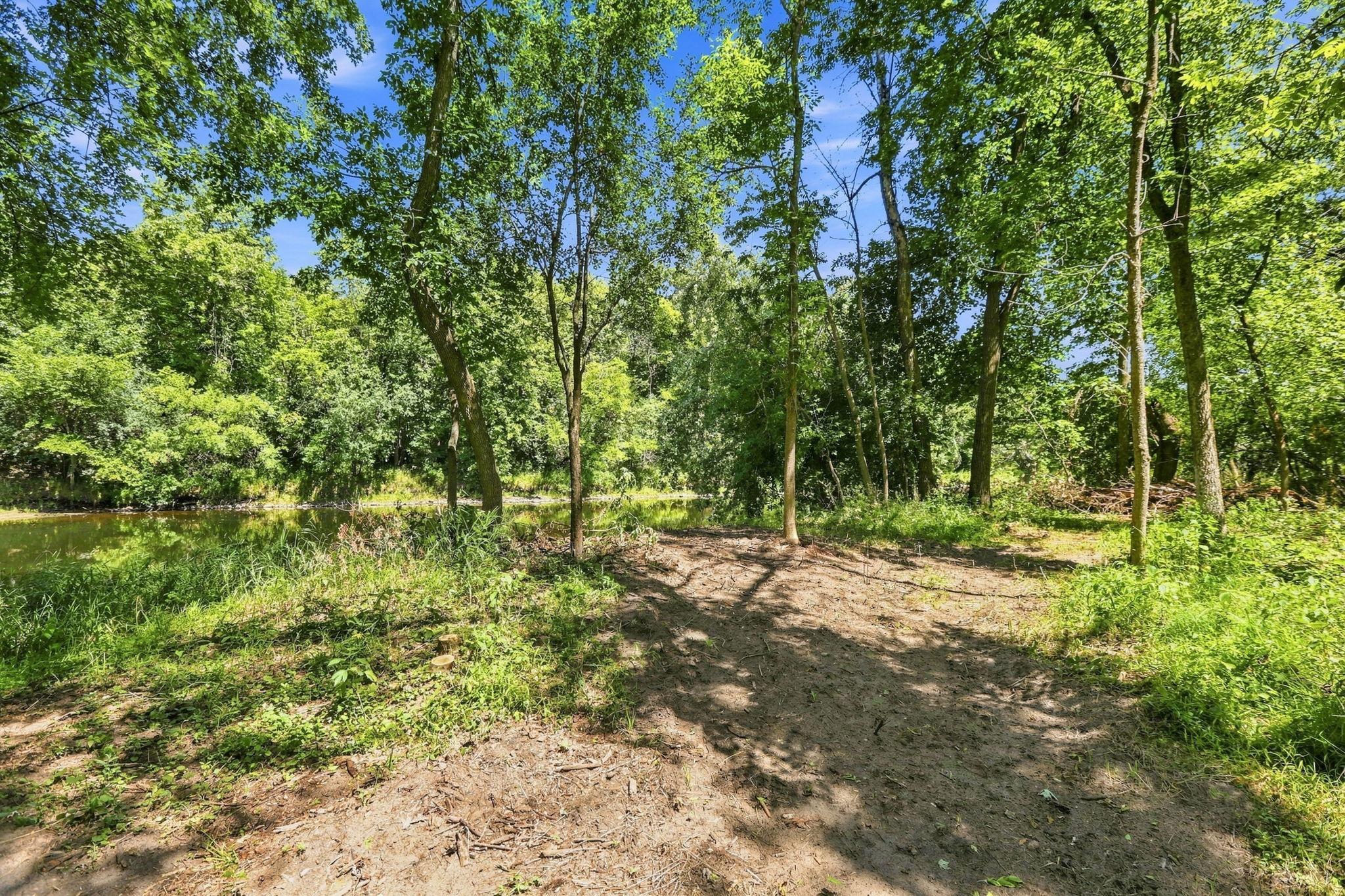 Path down to the river