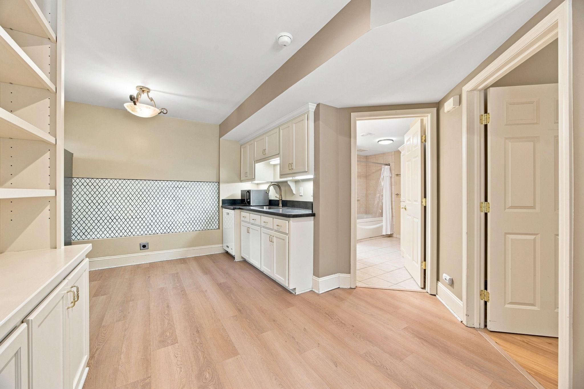 Inlaw kitchen counter