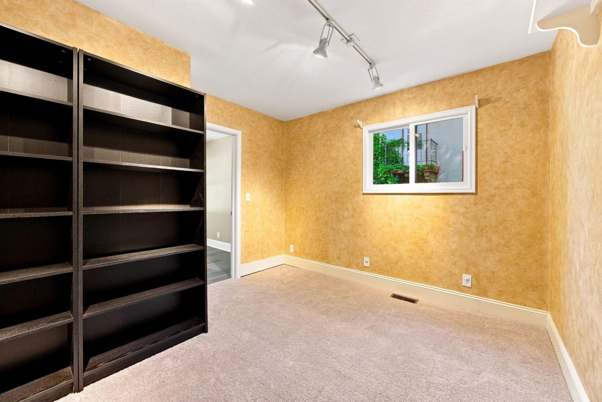 Den/office