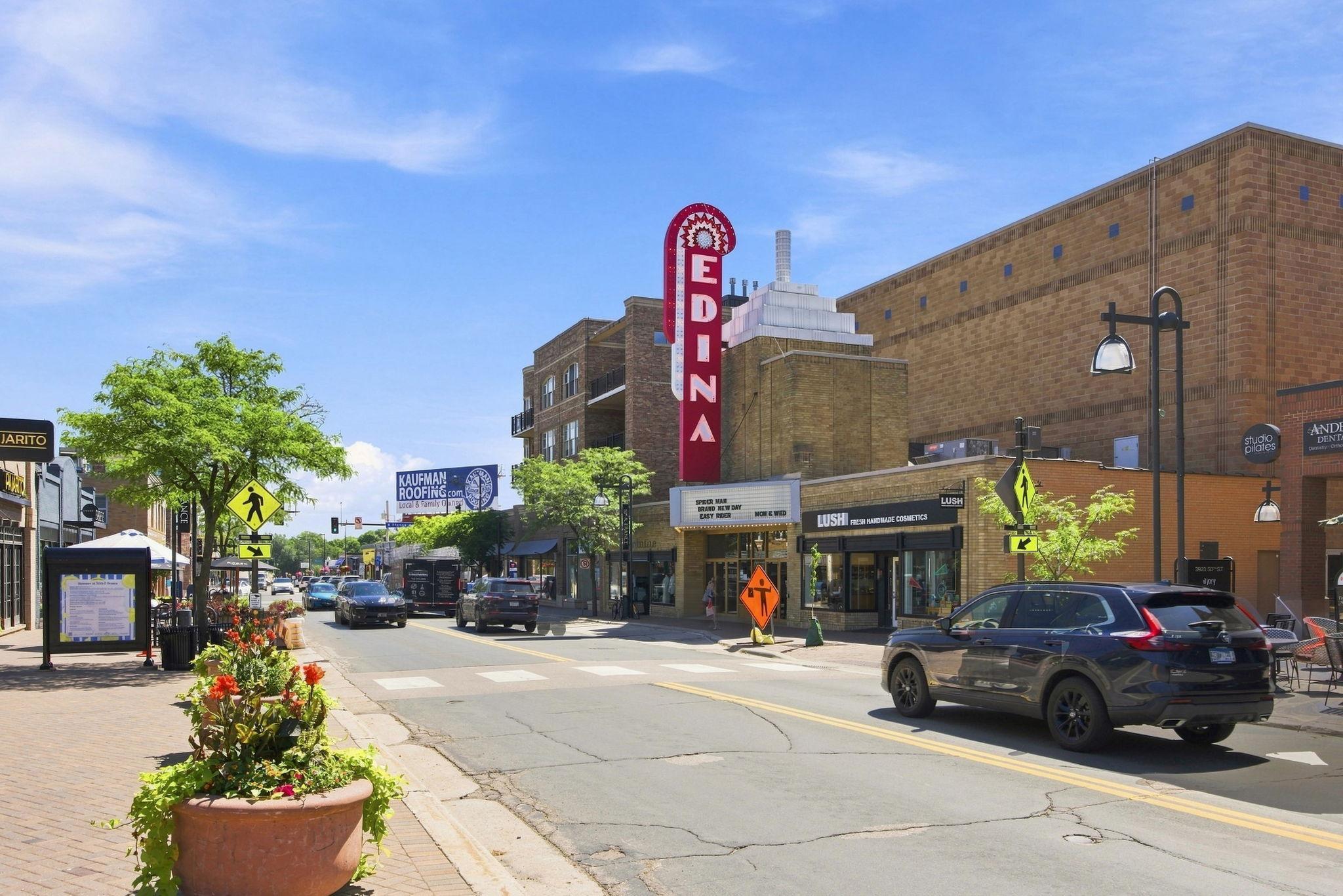 Walk to Downtown Edina