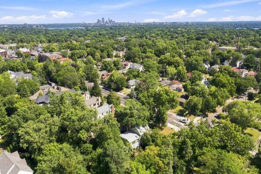 3900 W 47th Street, Edina, MN 55424