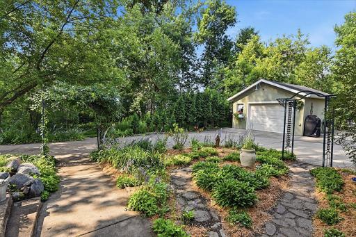 220 4th Street S, Sauk Rapids, MN 56379