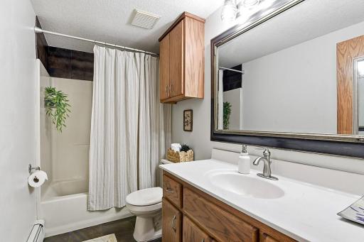 220 4th Street S, Sauk Rapids, MN 56379
