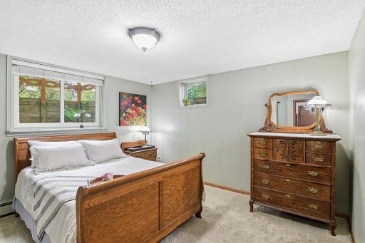 220 4th Street S, Sauk Rapids, MN 56379