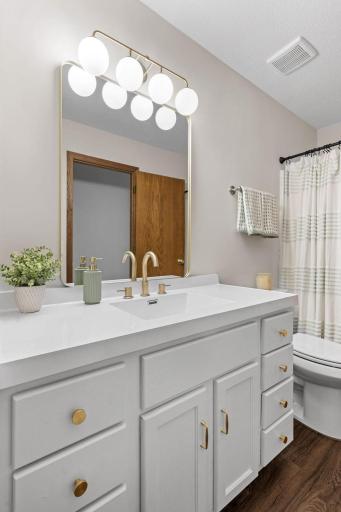 This lovely updated full bathroom is ready for you!