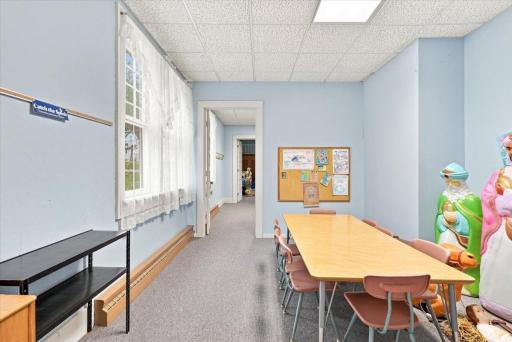 15-Fellowship Room.jpg