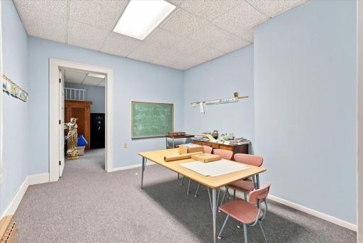 16-Fellowship Room.jpg