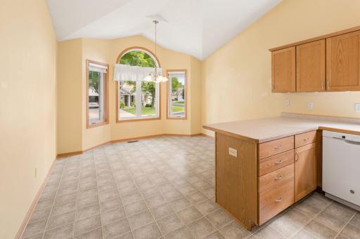 Eat-in kitchen, open and airy