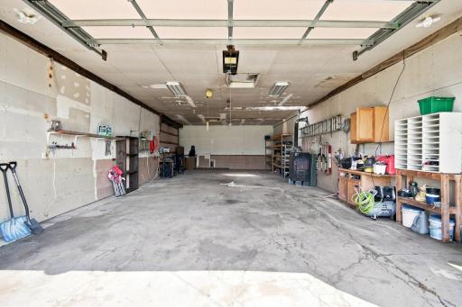 1751 NW 92nd Avenue, Owatonna, MN 55060