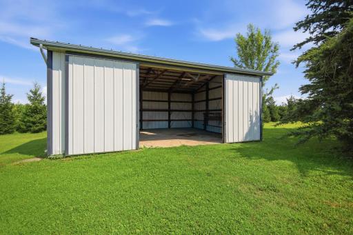 1751 NW 92nd Avenue, Owatonna, MN 55060