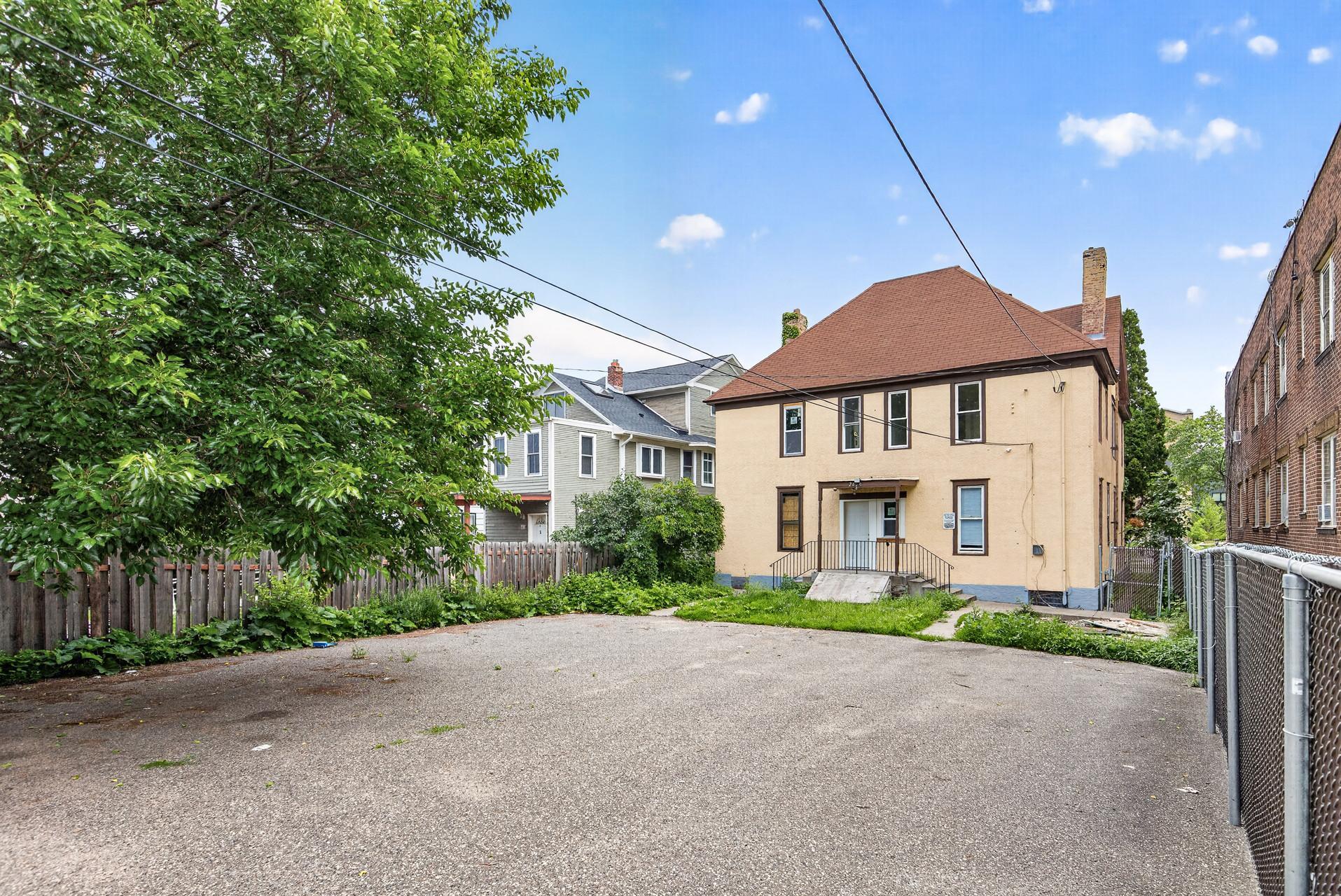 Back of home - Park here for showings