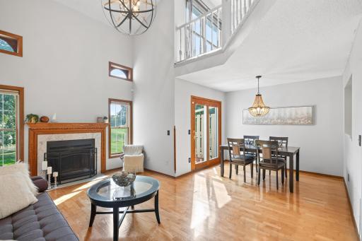 Looking into dining room with glass doors to deck