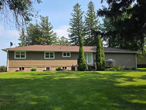 12964 E 270th Street, Kenyon, MN 55946