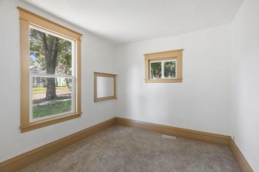 1035 Magnolia Avenue E, Saint Paul, MN 55106