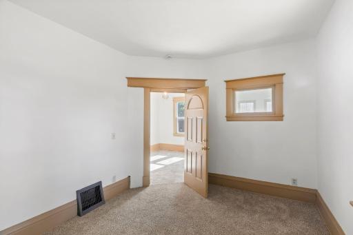 1035 Magnolia Avenue E, Saint Paul, MN 55106