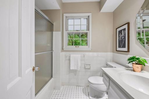 Hallway bath #2