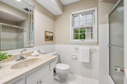 Hallway bath #1
