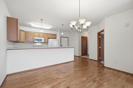 8200 W 33rd Street, 310, Minneapolis, MN 55426