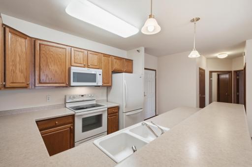8200 W 33rd Street, 310, Minneapolis, MN 55426